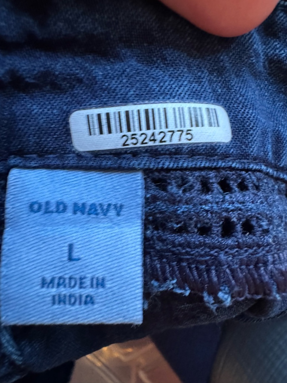 Women’s Dark Wash Smocked Spaghetti Strap Tank Top Large - Picture 9 of 11